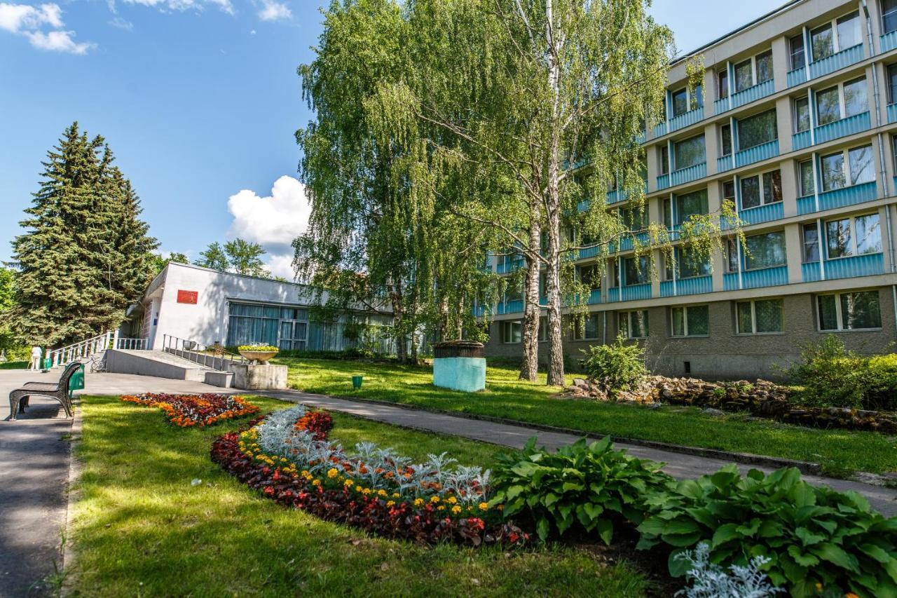 Dubna 1 Hotel Esterno foto